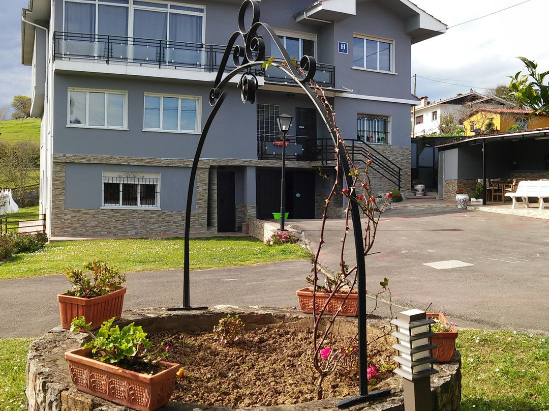 Ardines酒店住宿-Hotel Sebrenu