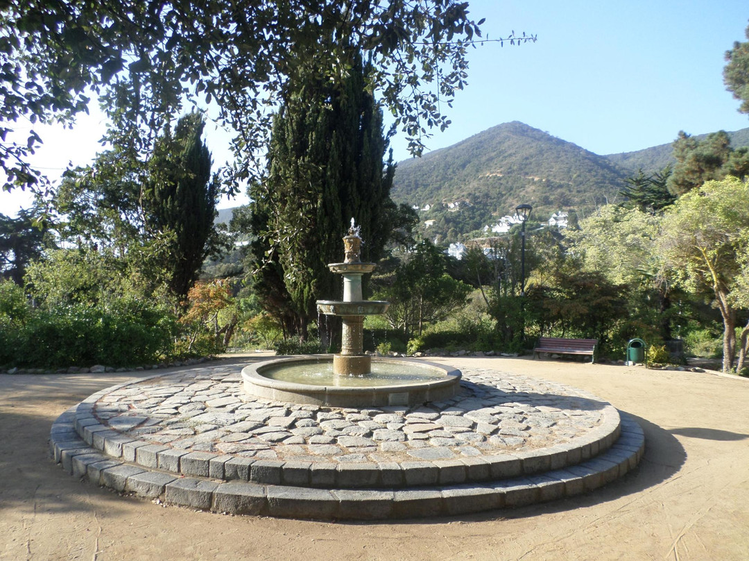 Parroquia Santa Teresa de Jesus de Zapallar-萨帕亚尔必去景点