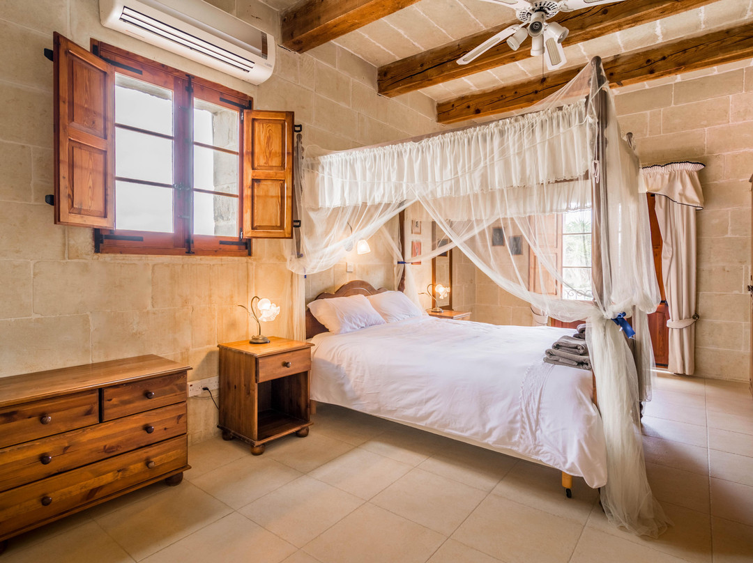 Gozo Village Holidays主图