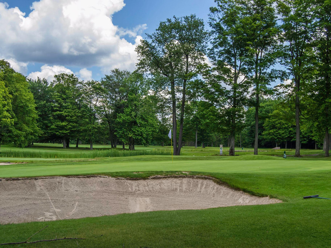 Pine Acres Country Club景点图片