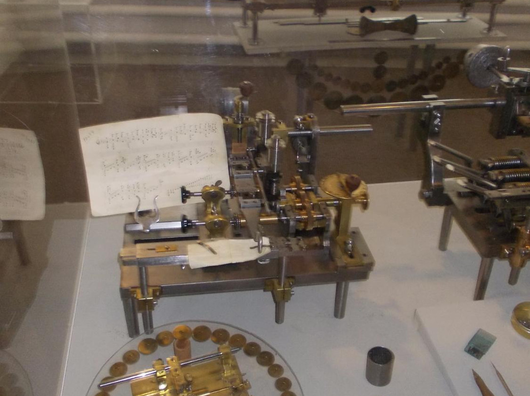 Musée de la mécanique d'art et du patrimoine-Sainte-Croix必去景点