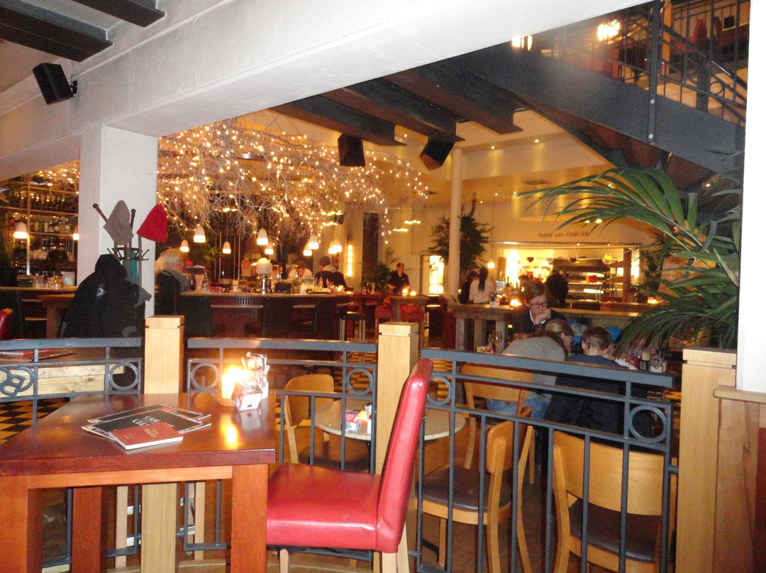 Friends - Cafe, Bar, Restaurant景点图片