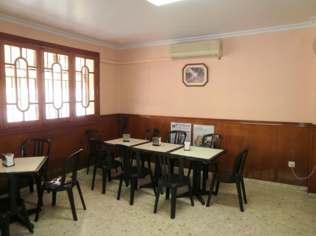 La Puebla del Rio餐馆和美食-Bar Casa Juan