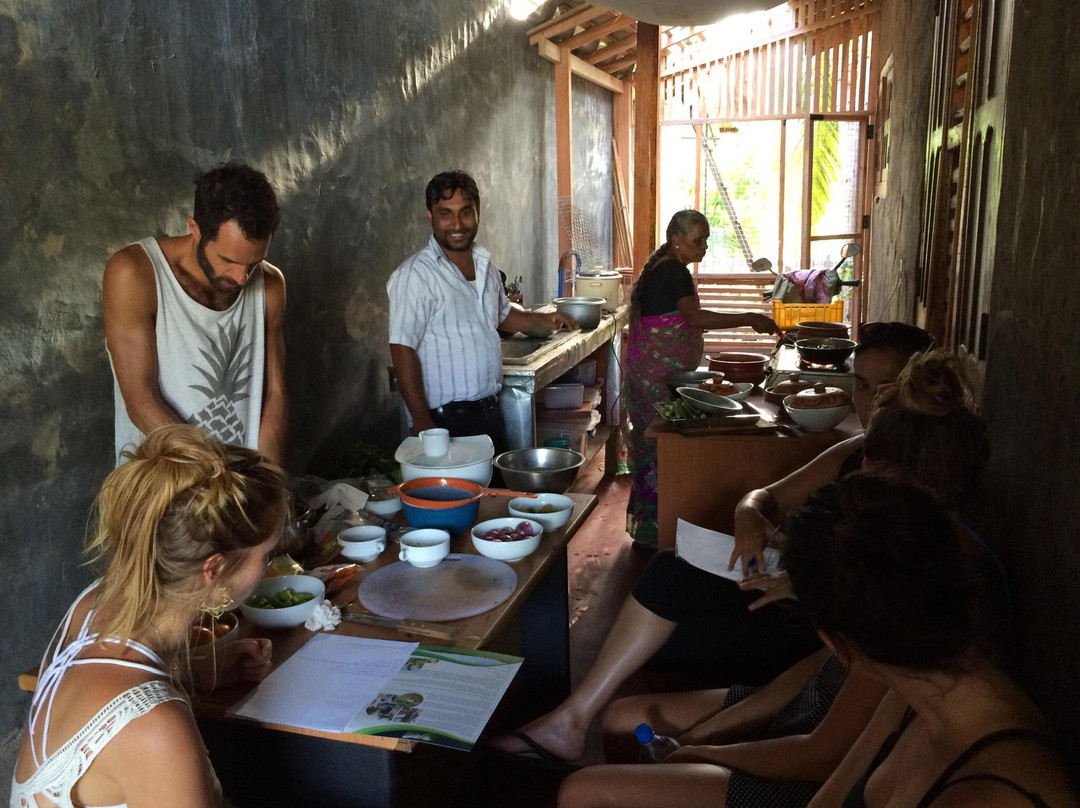 Ecowave Travels-阿鲁甘湾必去景点