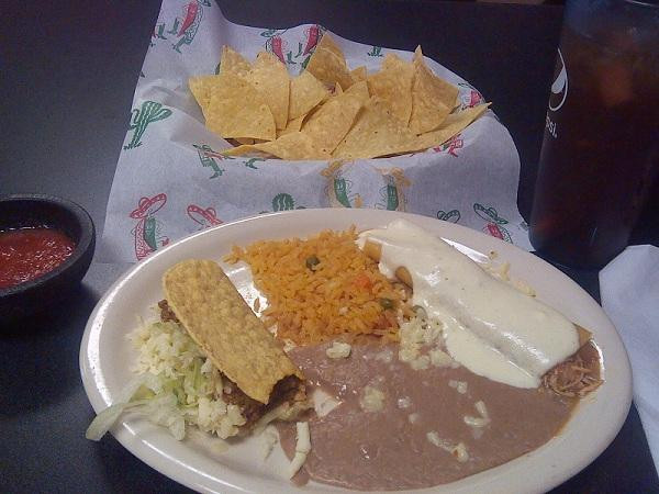 Sulphur餐馆和美食-Potrillos Mexican Restaurant