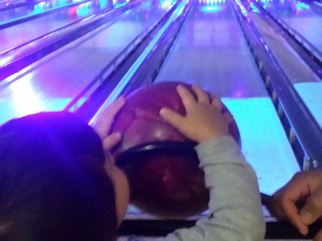 Hollywood Bowl Ashford-阿什福德必去景点