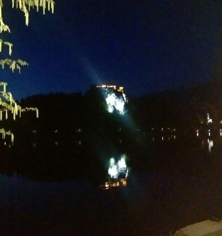 布莱德湖-布莱德必去景点