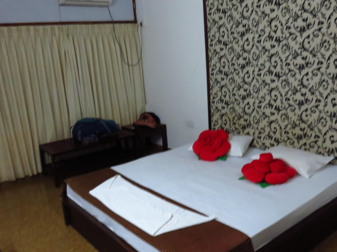 海上花园酒店主图