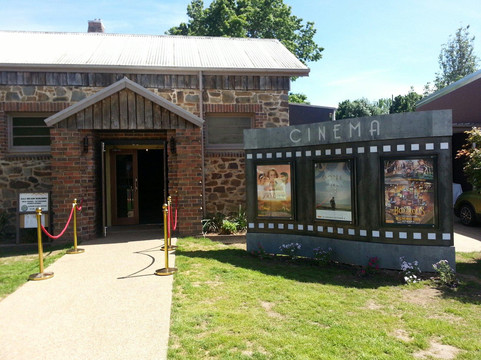 Sun Cinema Bright-布赖特必去景点