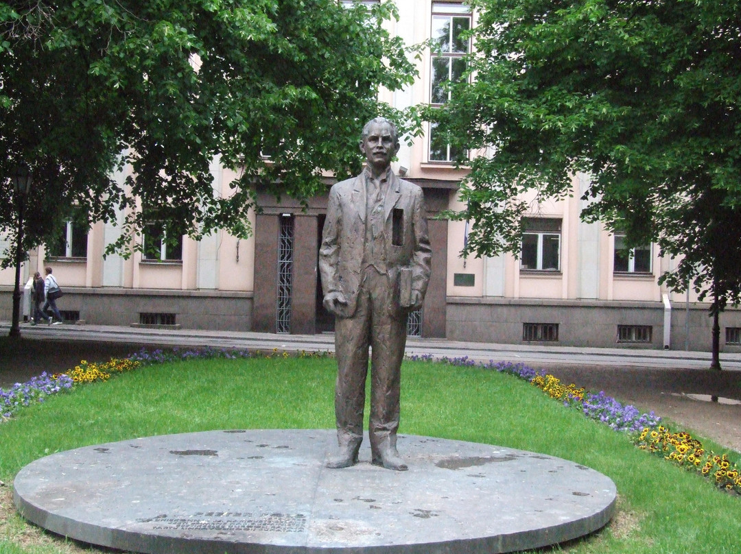 Monument to Peeter Põld-塔尔图必去景点