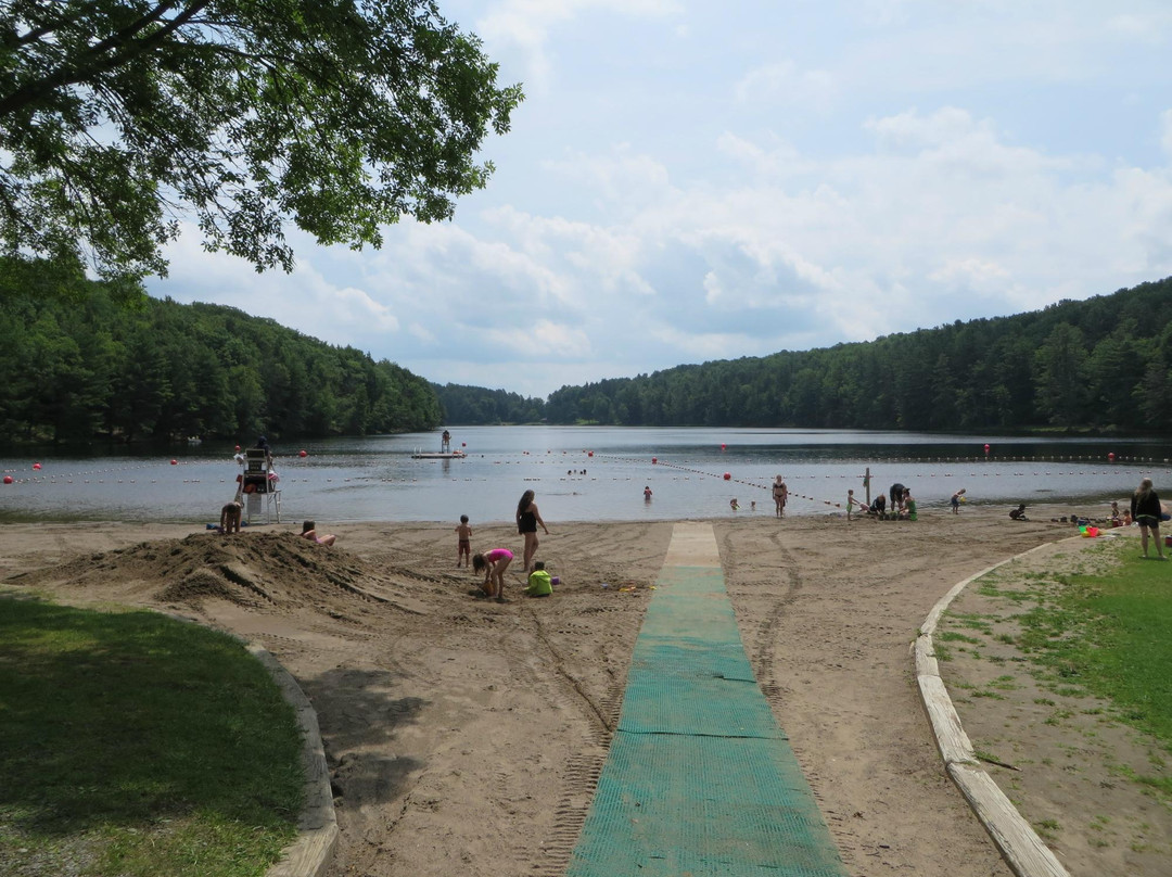 Gilbert Lake State Park-Laurens必去景点