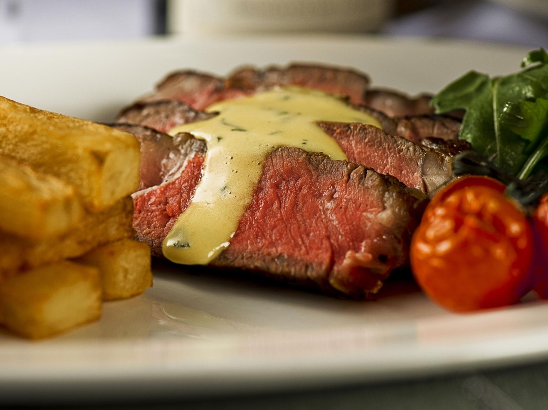 Oscar's French Steakhouse & Bistro