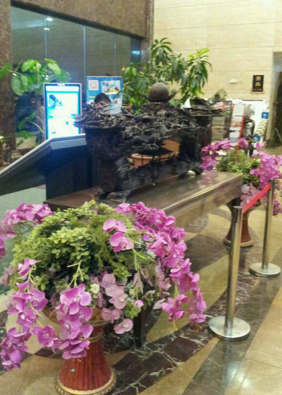 铭湖温泉度假村主图