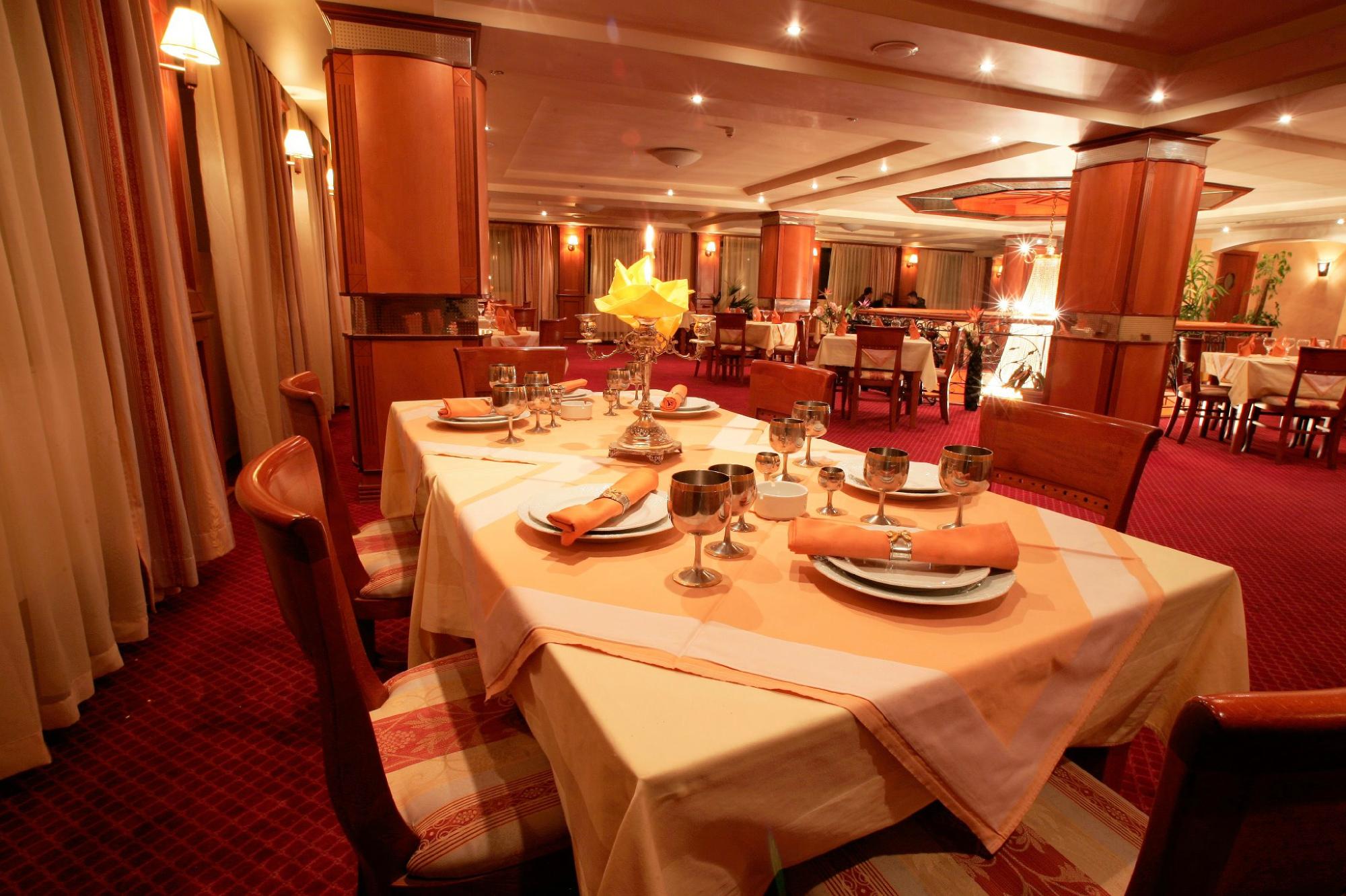 Hotel Princi i Arberit-官方
