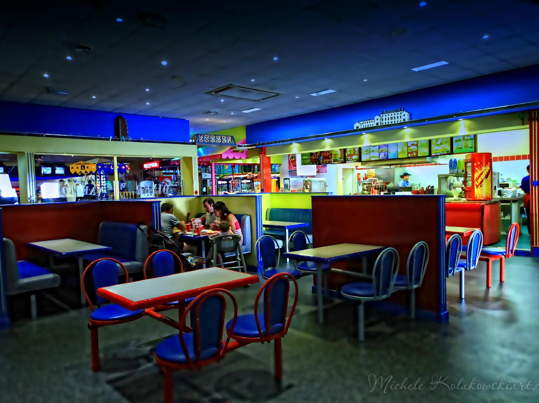 Perks Entertainment Centre-Youghal必去景点