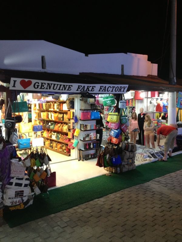 I Love Genuine Fake Factory-Bitez必去景点
