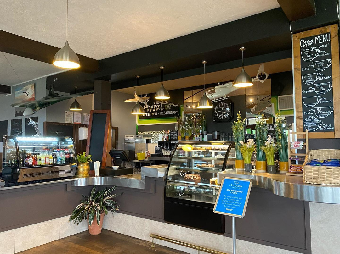 Smeatharpe餐馆和美食-The Aviator Coffee Bar & Restaurant