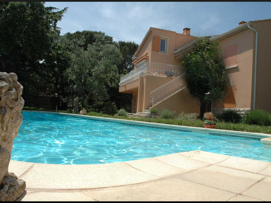 阿维尼翁新城酒店住宿-La Vigne et L'Olivier B&B