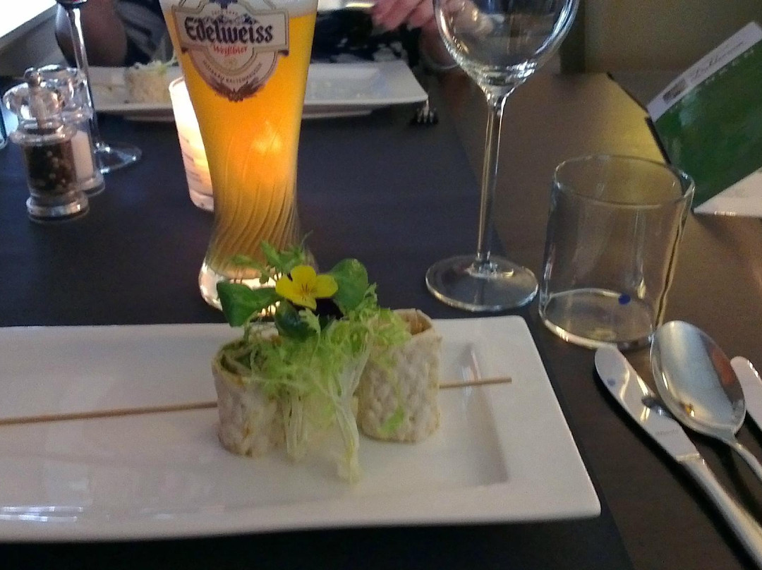 多代尔苏姆酒店主图