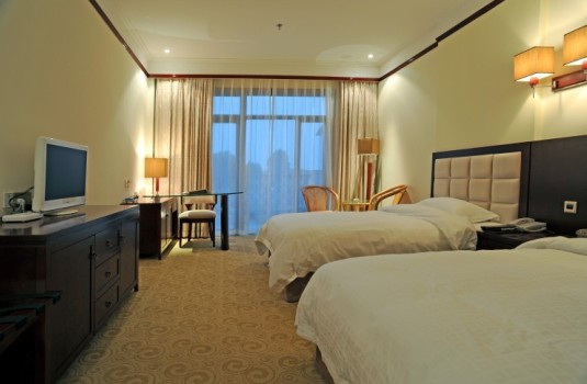 山湖温泉酒店主图