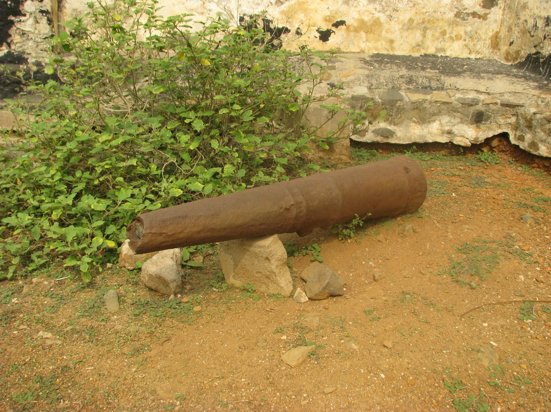 Fort Lijdzaamheid-Apam必去景点