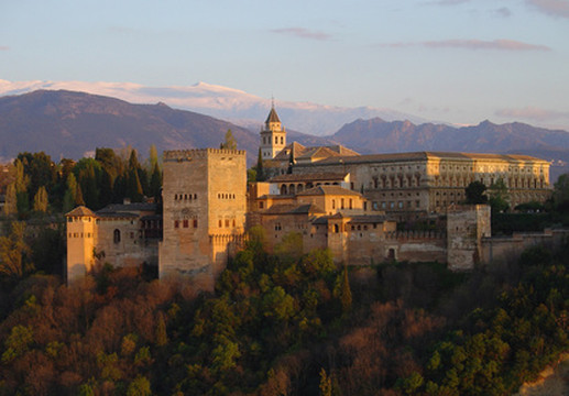 Guided Spain Tours-埃斯特波纳必去景点