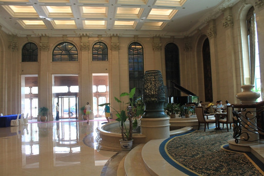 宝宏大酒店主图