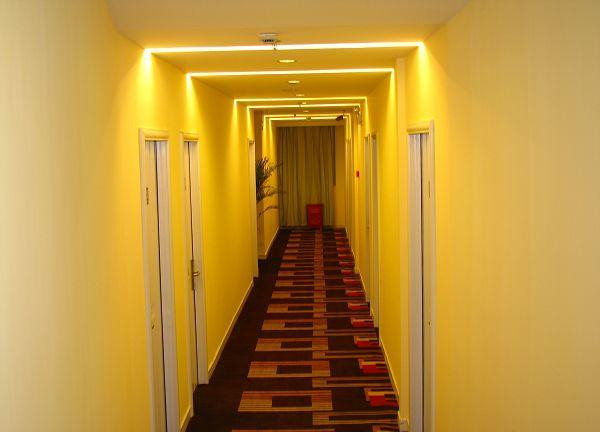 襄阳锐思特汽车连锁旅店中原店主图