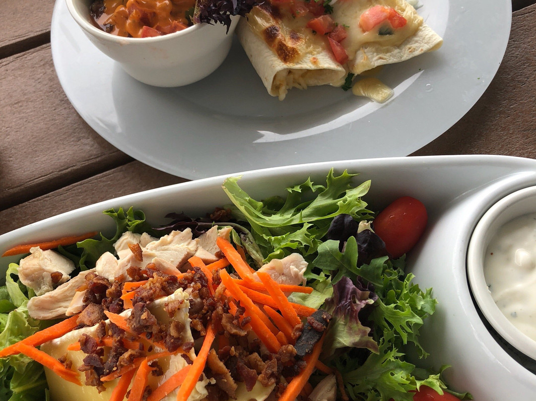 Brett’s Waterway Cafe