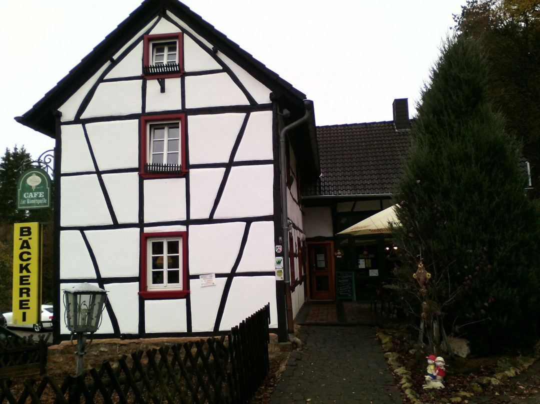 Steinfeld餐馆和美食-Café  Zur Römerquelle