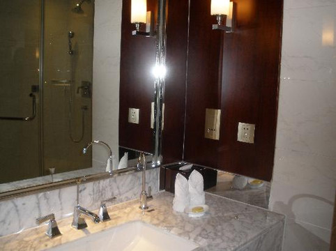 百瑞运河大饭店主图