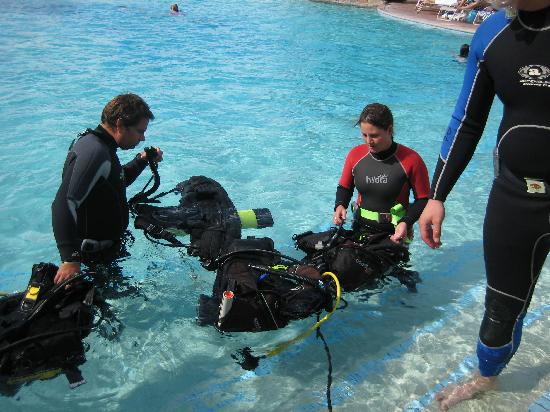 潜水冒险-艾尔利滩必去景点