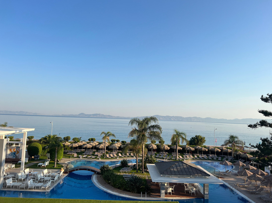 Oceanis Beach Hotel主图