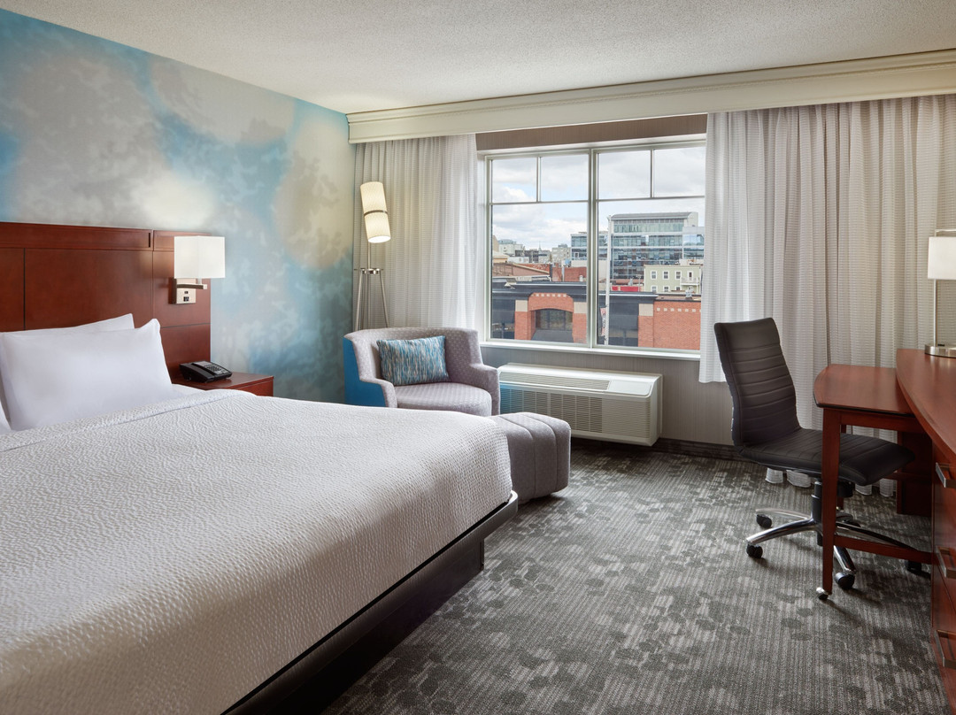 渥太华市区万怡酒店