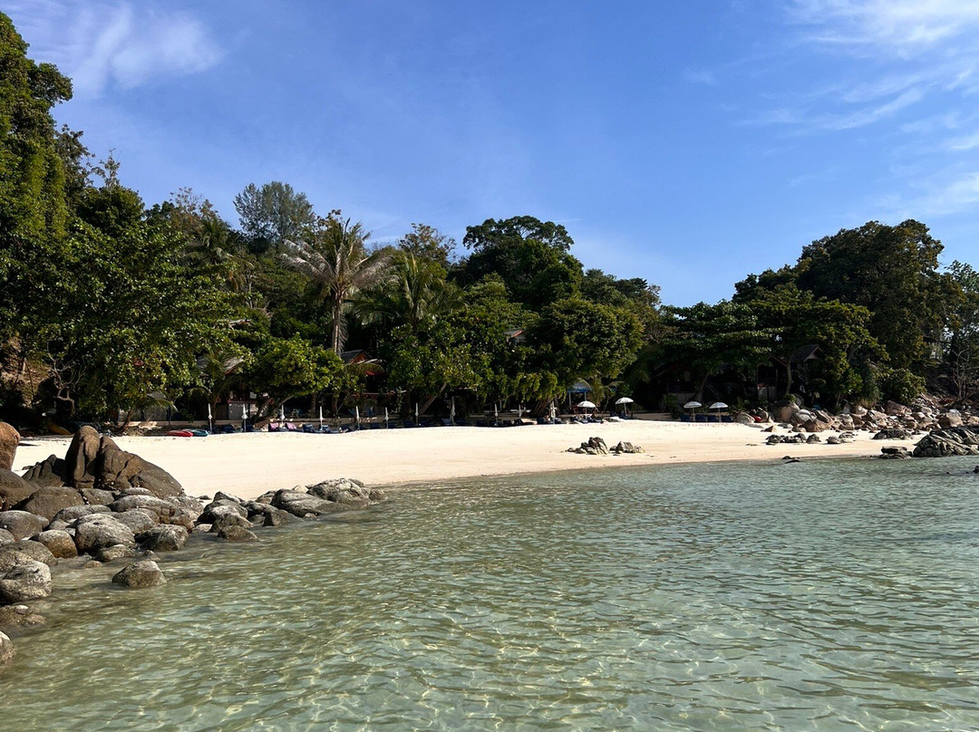 Sanom Beach景点图片