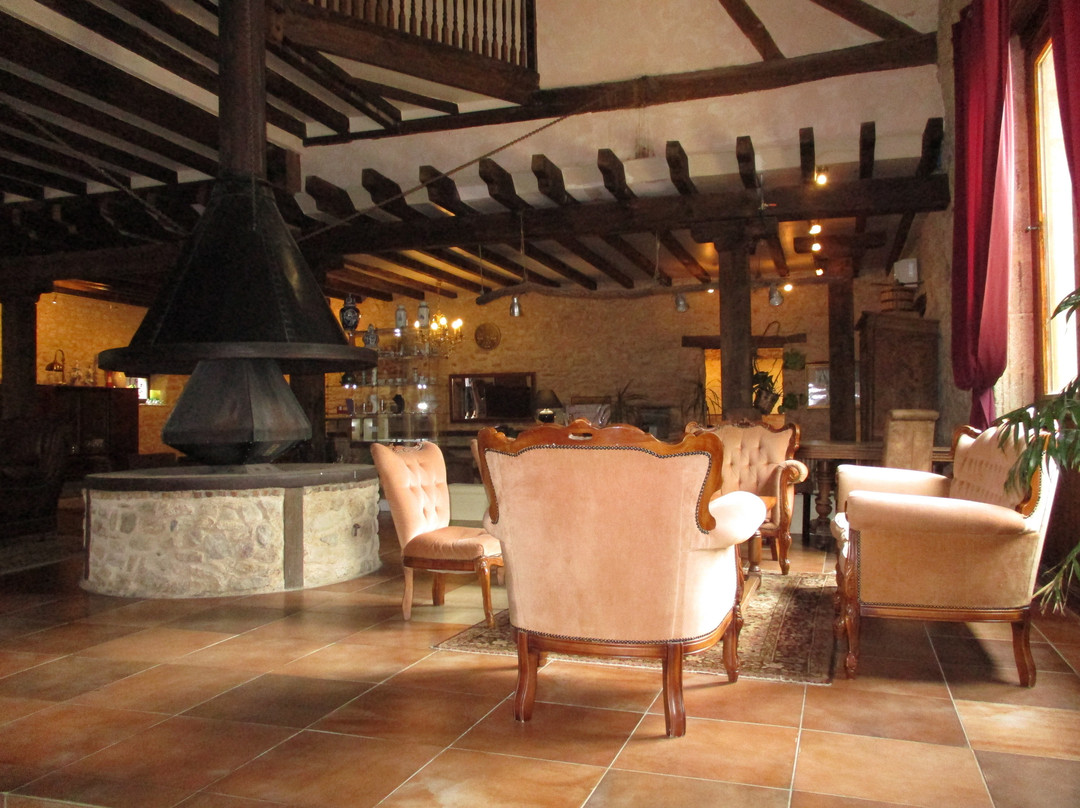 瓦艾尔地区酒店主图