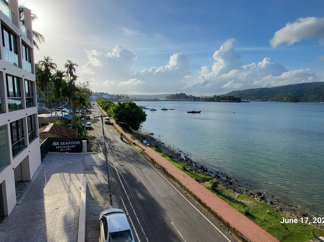 6ix Seashore Hotel
