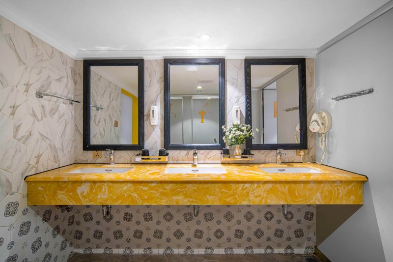 Little Charm Hanoi Hostel-浴室