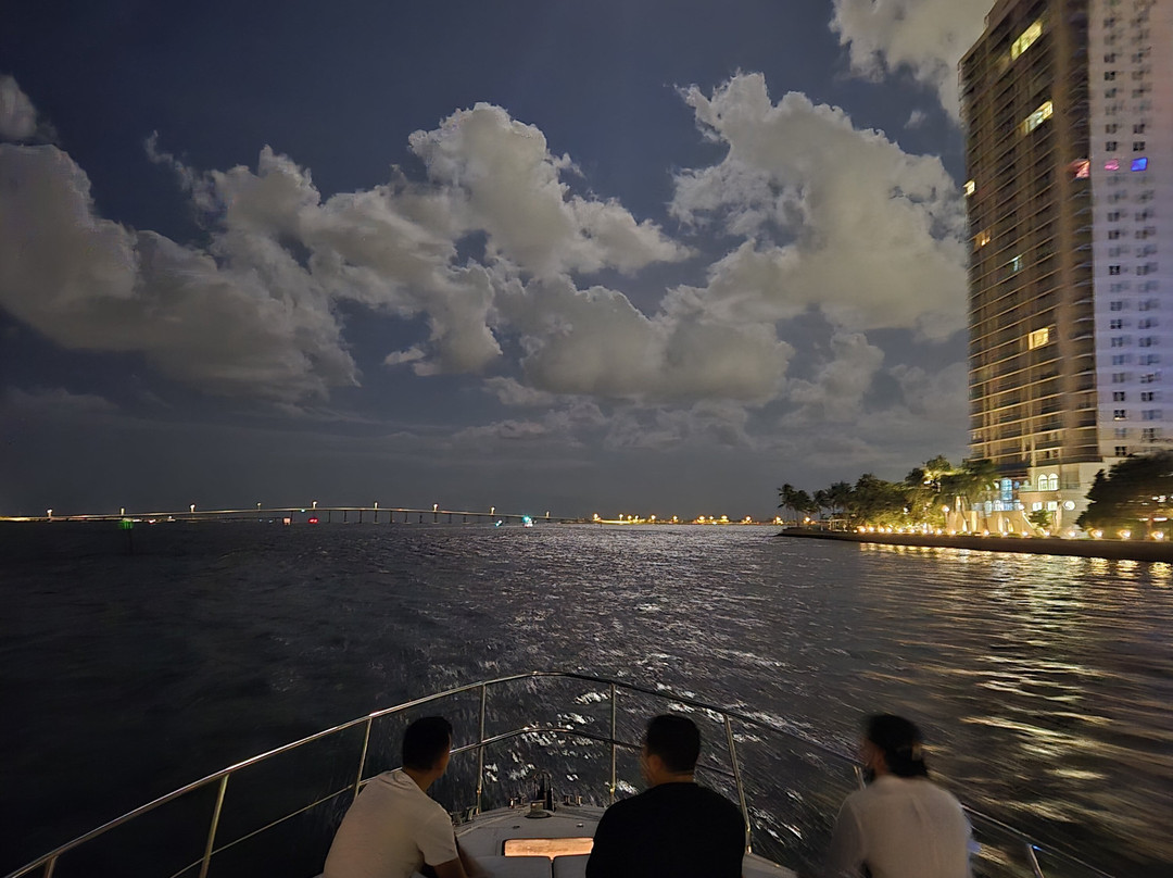 Miami Yacht Charter-迈阿密海滩必去景点