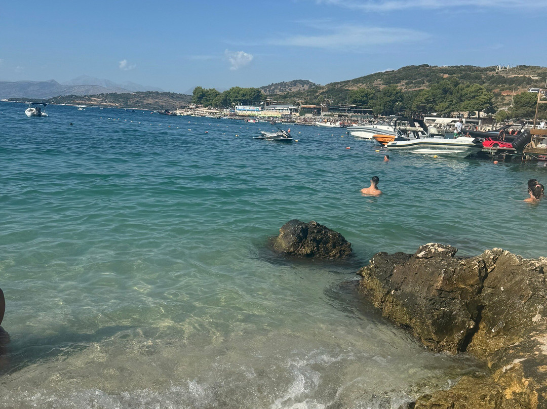 Orange Beach Club Ksamil