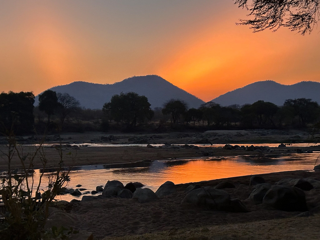 Ruaha River Lodge主图