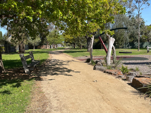 Birch Place Playground-塞尔必去景点