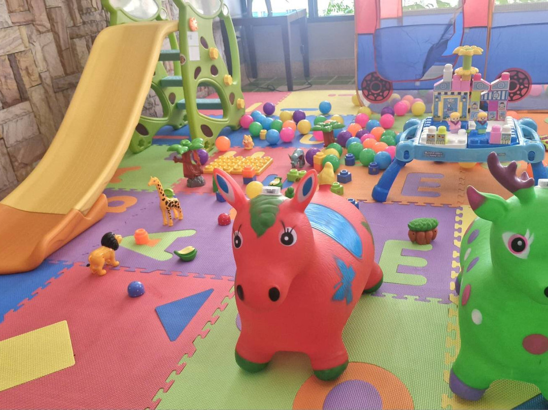 拉塔纳芭提雅酒店主图