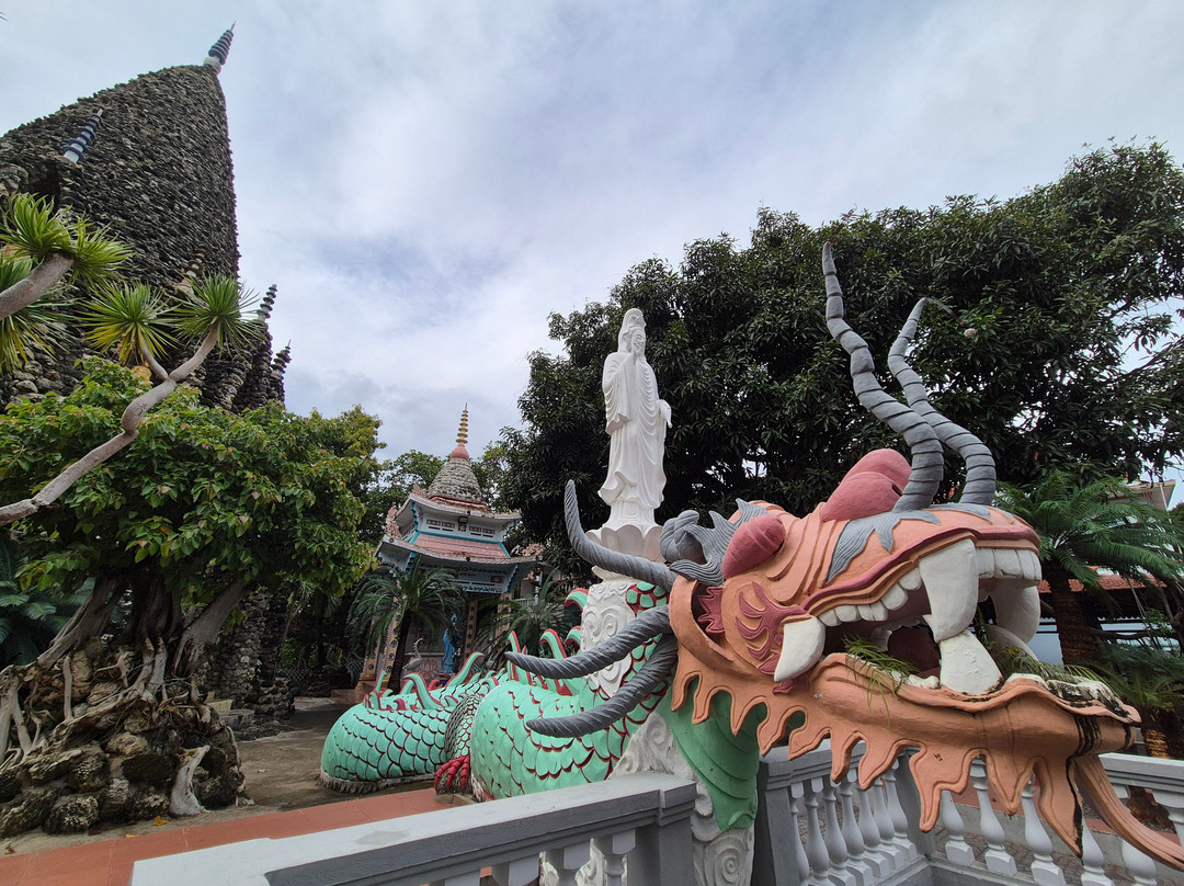 Tu Van Pagoda-Cam Ranh必去景点
