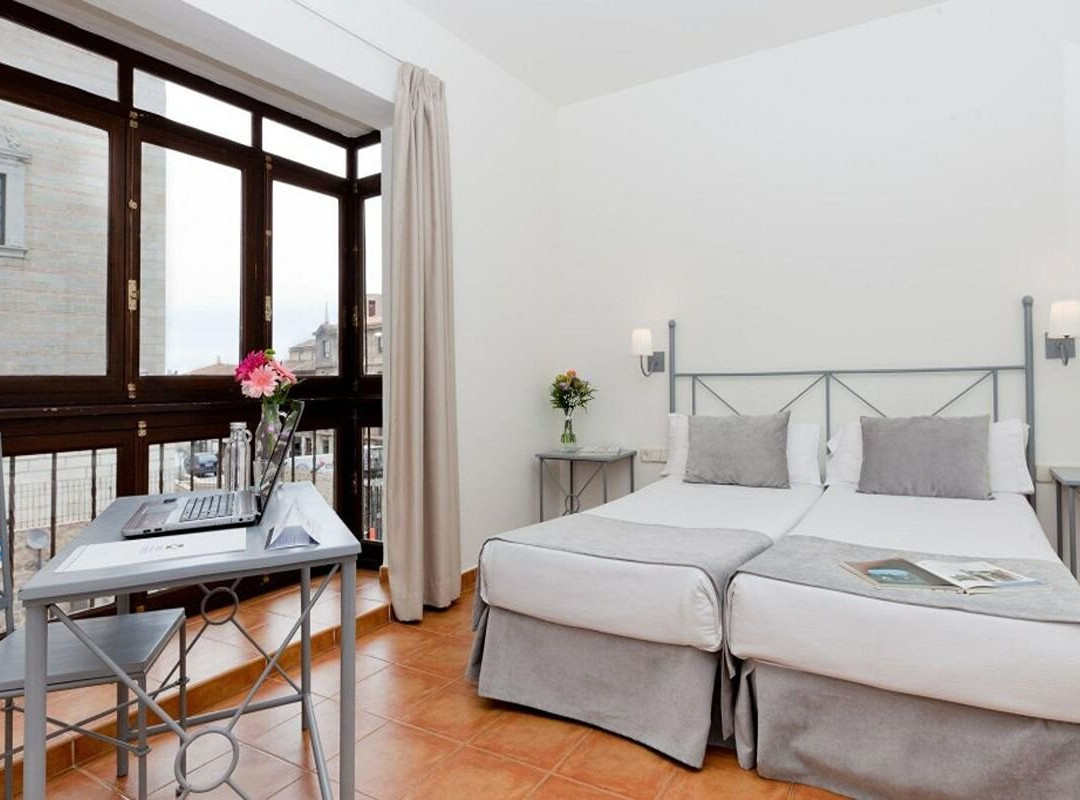 托莱多帝国酒店主图