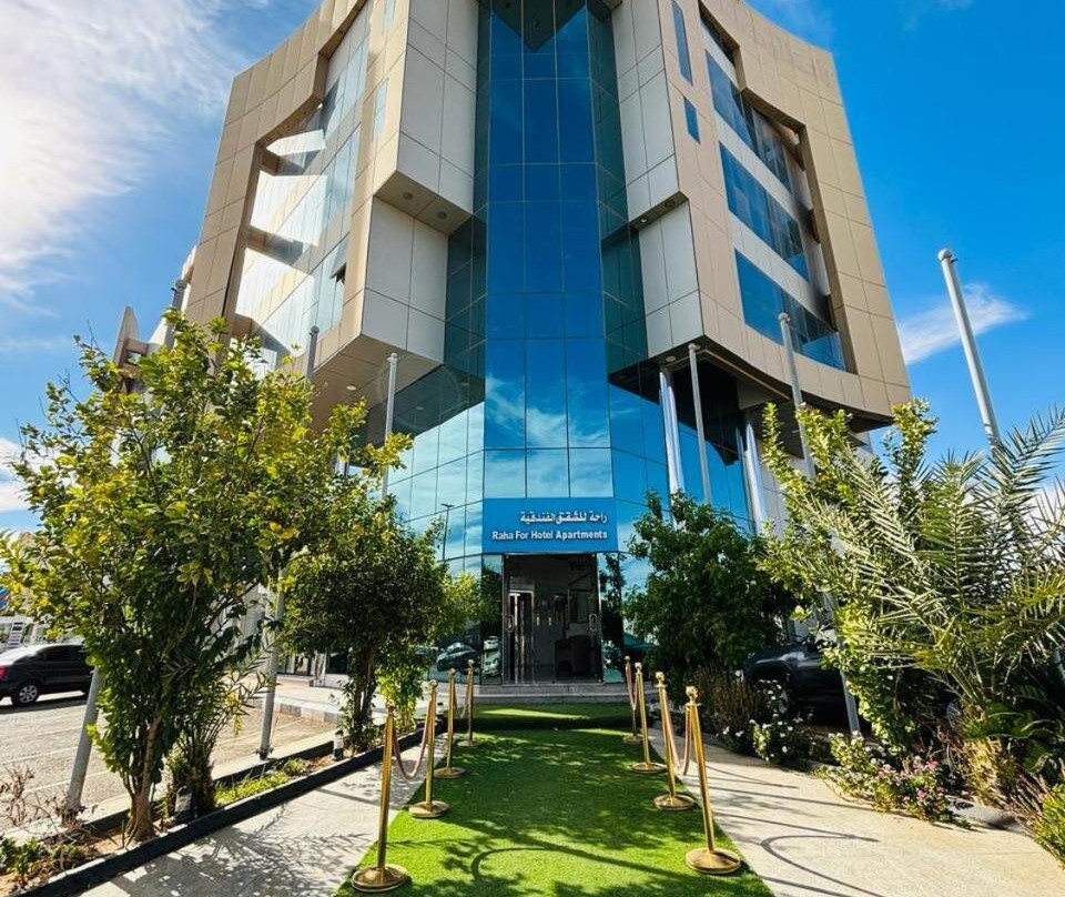 Comfort Hotel Suites