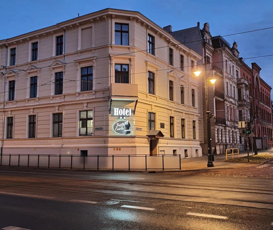 Rogowko酒店住宿-Hotelik w Centrum