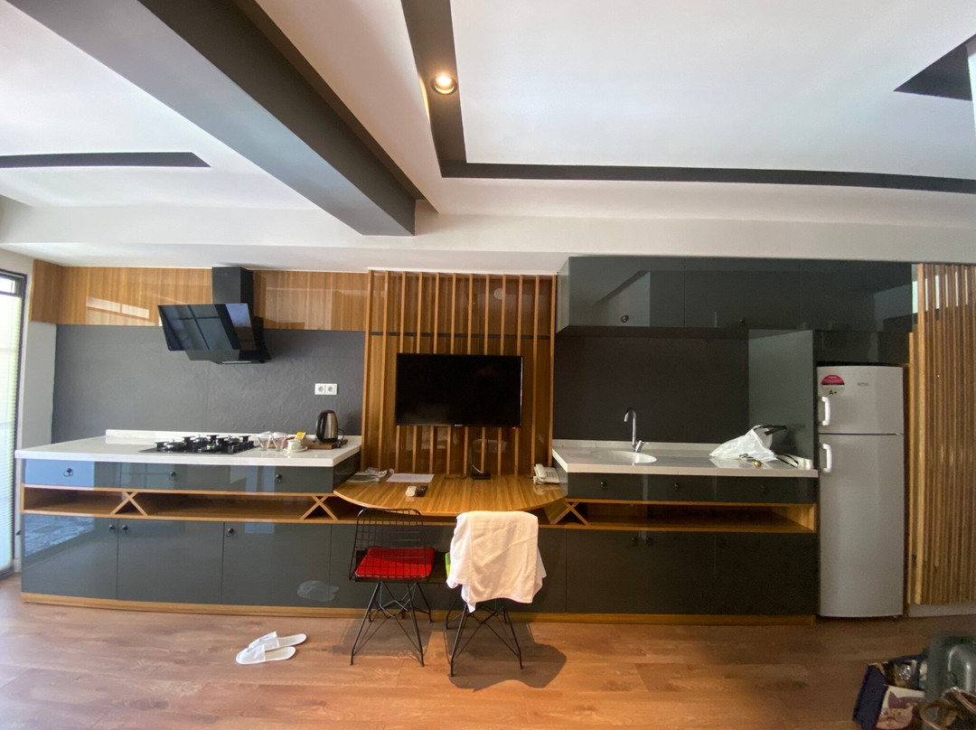 Blacklakehotel