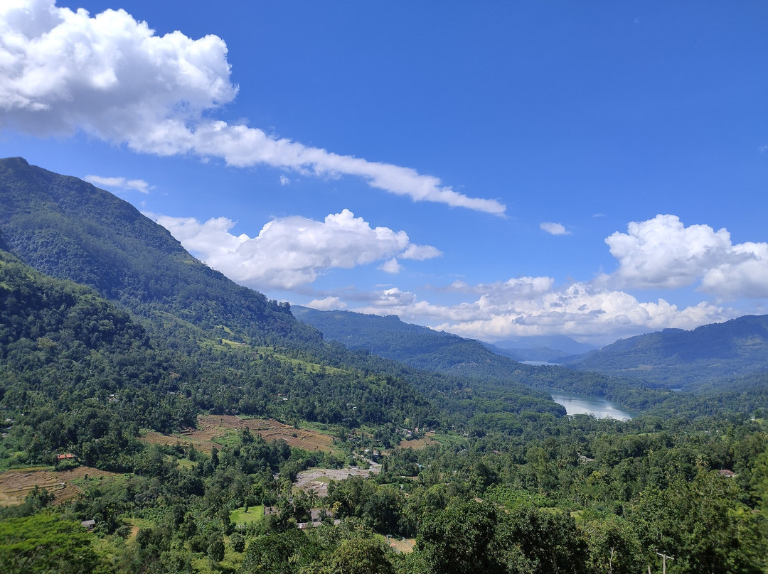 Freedom Lanka Tours-卡图纳耶克必去景点