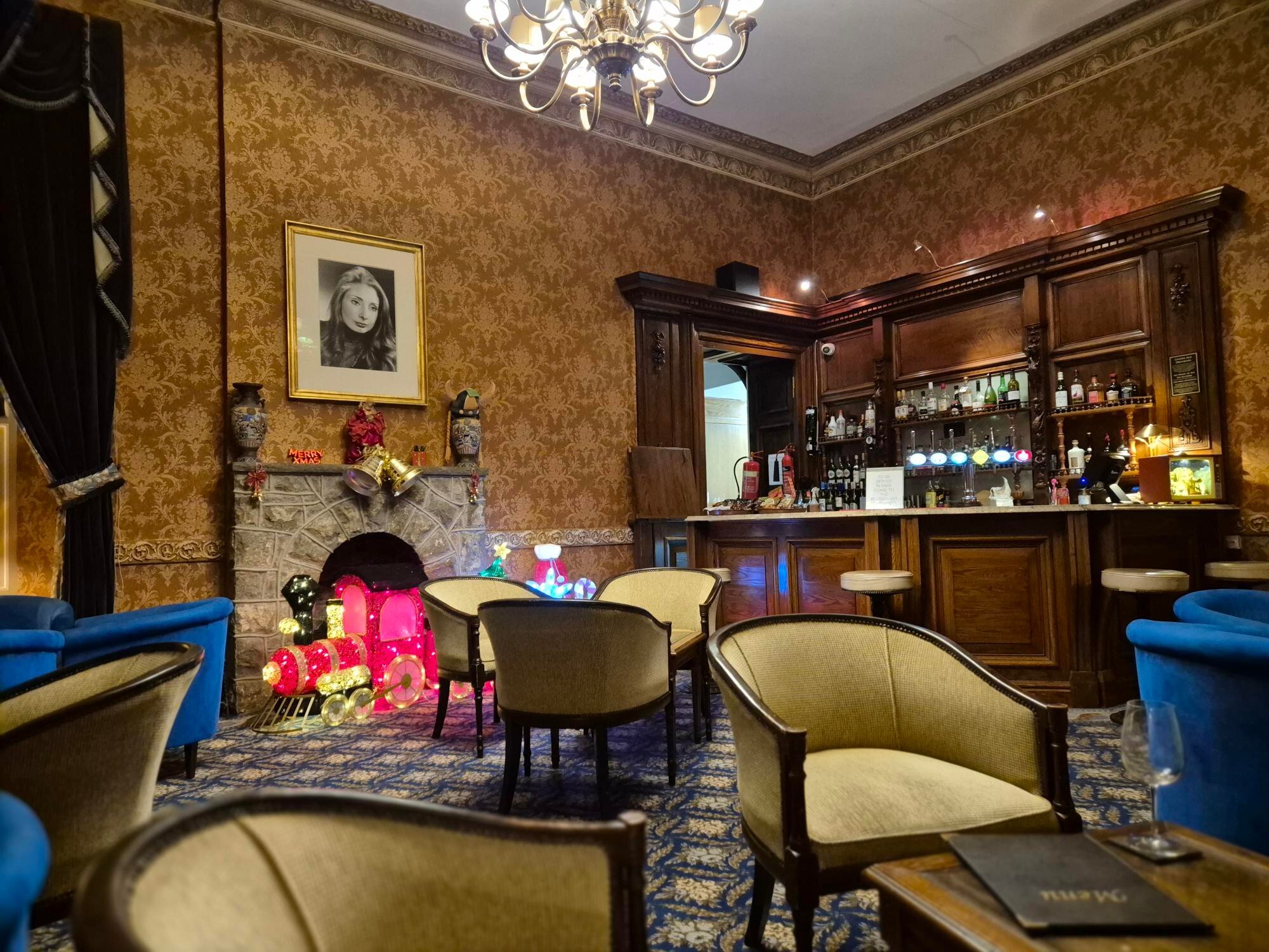 Tre-Ysgawen Hall and Spa-浴室